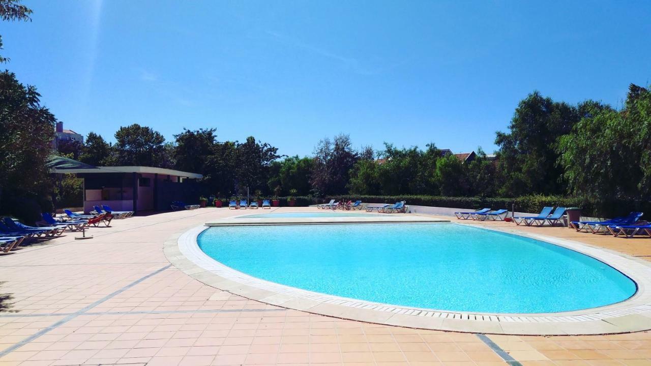 Lisbon Relax Pool Apartment - Free Parking Garage Exterior photo